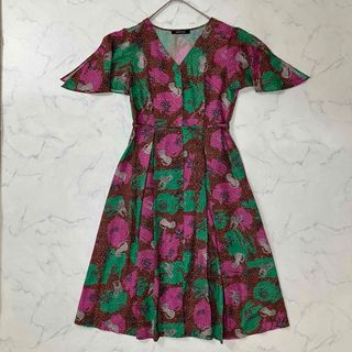 ローズバッドカップルズ(ROSE BUD)の美品 ROSE BUD アニマル柄 タック 半袖 ひざ丈 ワンピース F(ひざ丈ワンピース)