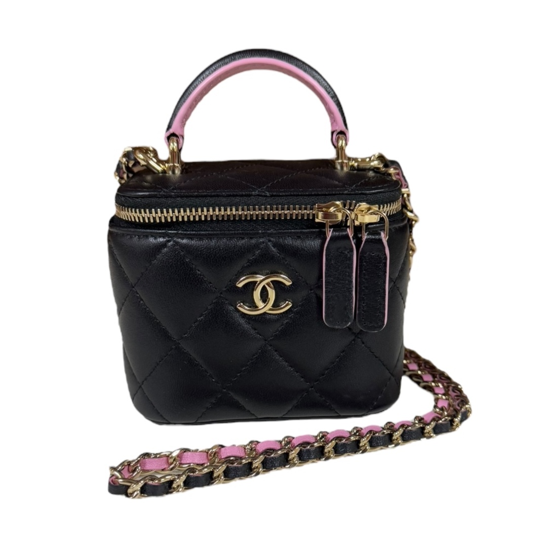 CHANEL - シャネル スモールバニティケース マトラッセ ショルダーバッグ ラムスキン AP2198 ブラック レディース CHANEL  中古