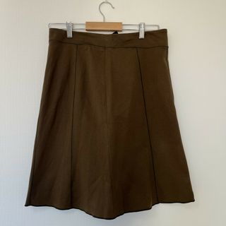 アンタイトル(UNTITLED)の【UNTITLED】アンタイトル　スカート　ブラウン系　サイズ42　フレア　無地　ボトムス　レディース(その他)