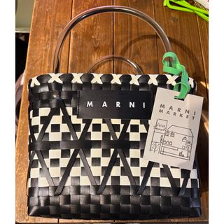 MARNI(かごバッグ/ストローバッグ ・ ホワイト/白色系)の MARNI(かごバッグ/ストローバッグ ・ ホワイト/白色系)の
