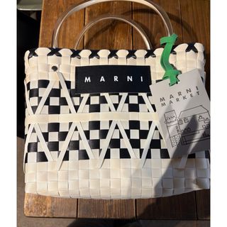 MARNI(かごバッグ/ストローバッグ ・ ホワイト/白色系)の MARNI(かごバッグ/ストローバッグ ・ ホワイト/白色系)の