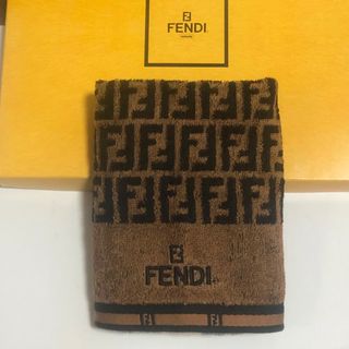 FENDI(タオル/バス用品)のフリマアイテム一覧 FENDI(タオル/バス用品)のフリマアイテム一覧