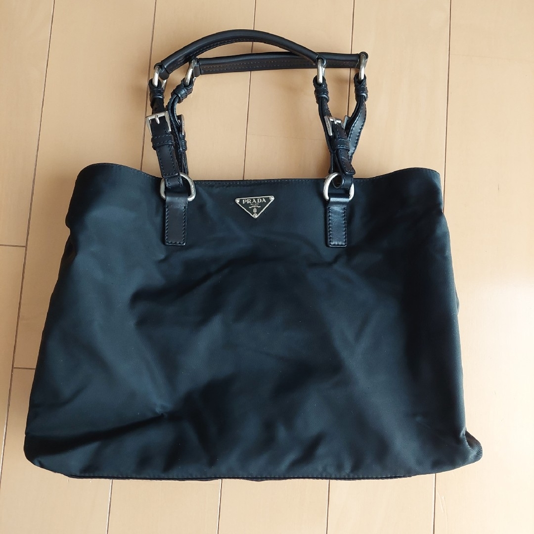 極美品 プラダ トートバッグ ブラック ナイロン 極美品 プラダ トートバッグ ブラック ナイロン