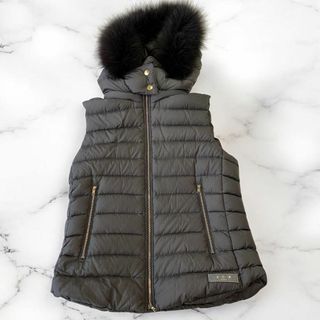 TATRAS - 極美品 タトラス カーキ ダウン ベスト 3WAY ラクーン TATRAS - 極美品 タトラス カーキ ダウン ベスト 3WAY ラクーン