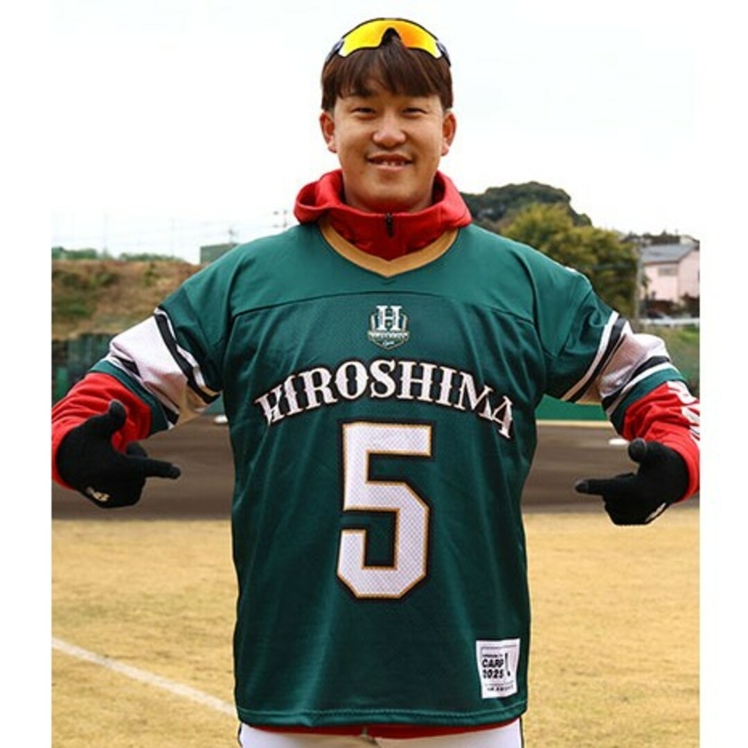 広島東洋カープ - カープ小園海斗選手アメフト風Tシャツ2025!L 広島東洋カープ - カープ小園海斗選手アメフト風Tシャツ2025!L