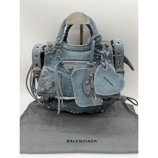 BALENCIAGA(バッグ ・ ブルー・ネイビー/青色系)のフリマ BALENCIAGA(バッグ ・ ブルー・ネイビー/青色系)のフリマ