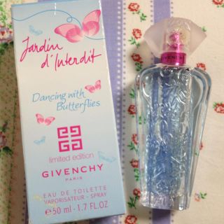 ジバンシィ(GIVENCHY)のGIVENCHY オーデトワレ 50ml(香水(女性用))