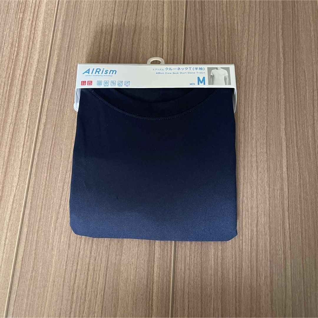 UNIQLO(ユニクロ)のUNIQLO エアリズム メンズシャツ半袖 Mサイズ紺 メンズのトップス(シャツ)の商品写真