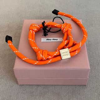 MIU MIU(ブレスレット/バングル)のフリマアイテム一覧 MIU MIU(ブレスレット/バングル)のフリマアイテム一覧