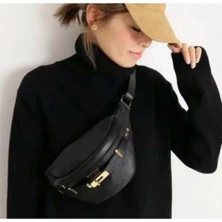 DEUXIEME CLASSE(ボディバッグ/ウエストポーチ)のフリマ DEUXIEME CLASSE(ボディバッグ/ウエストポーチ)のフリマ