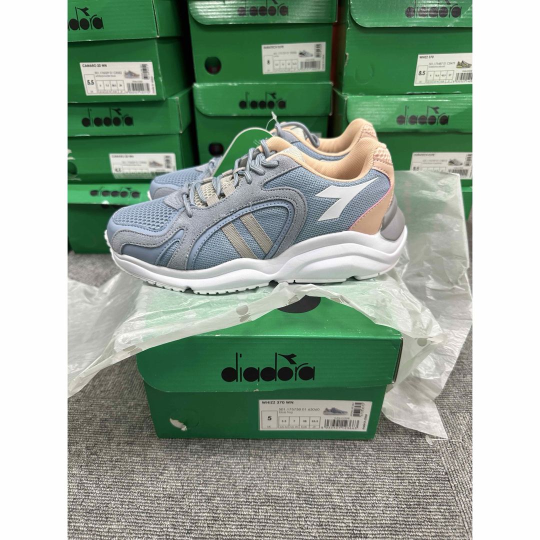 DIADORA(ディアドラ)のDIADORA レディースの靴/シューズ(スニーカー)の商品写真