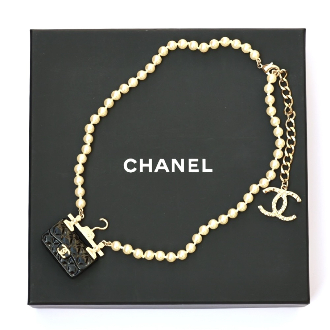 ランキング2024 CHANEL フェイク ココマーク バッグ型 ネックレス シャネル - ネックレス、ペンダント、チョーカー