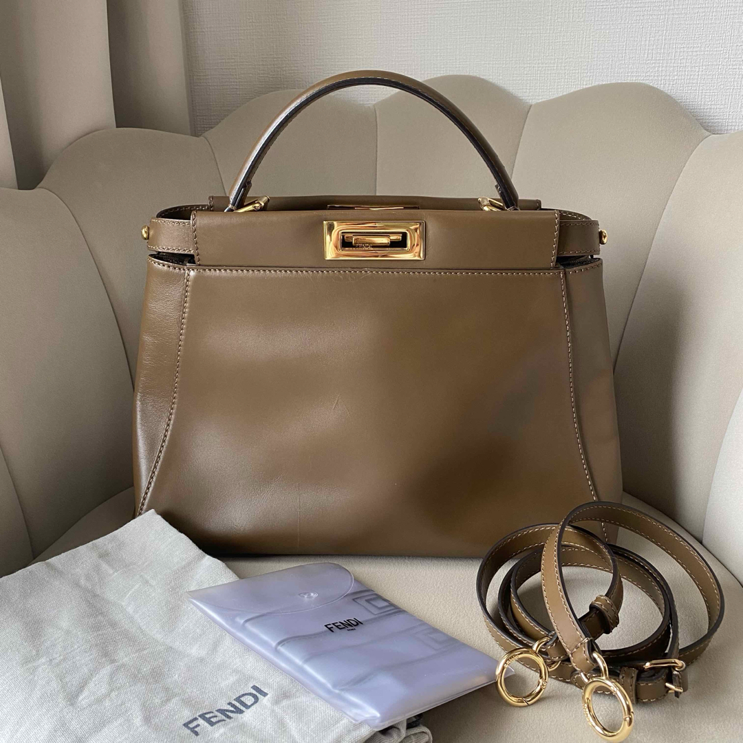 FENDI - FENDI フェンディ ピーカブーレギュラーレザー 2way FENDI - FENDI フェンディ ピーカブーレギュラーレザー 2way