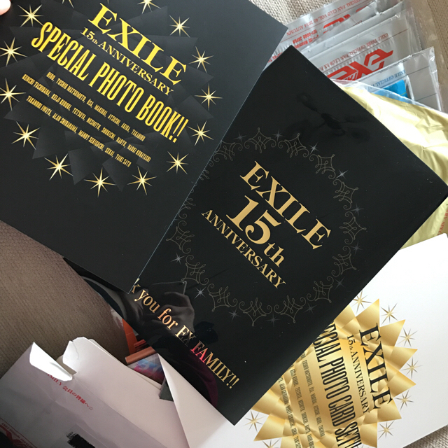 EXILE TRIBE(エグザイル トライブ)のEX family 会報 2010〜2017（21冊） 年賀カード（3年分） エンタメ/ホビーのタレントグッズ(ミュージシャン)の商品写真