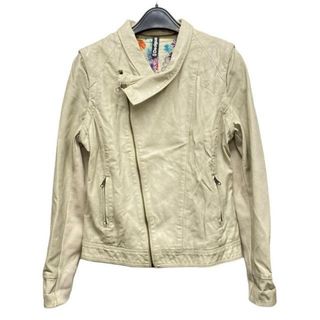 DESIGUAL(ライダースジャケット)のフリマアイテム一覧 DESIGUAL(ライダースジャケット)のフリマアイテム一覧