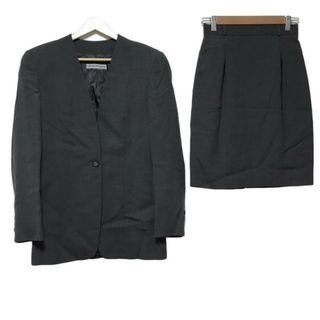 EMPORIO ARMANI(スーツ)のフリマアイテム一覧 EMPORIO ARMANI(スーツ)のフリマアイテム一覧