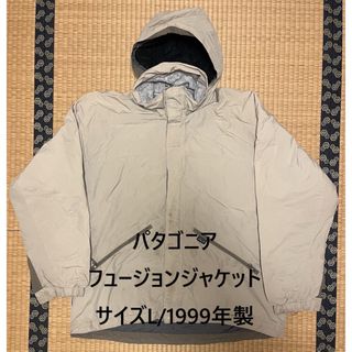 patagonia(ナイロンジャケット ・ ベージュ系)のフリマ patagonia(ナイロンジャケット ・ ベージュ系)のフリマ