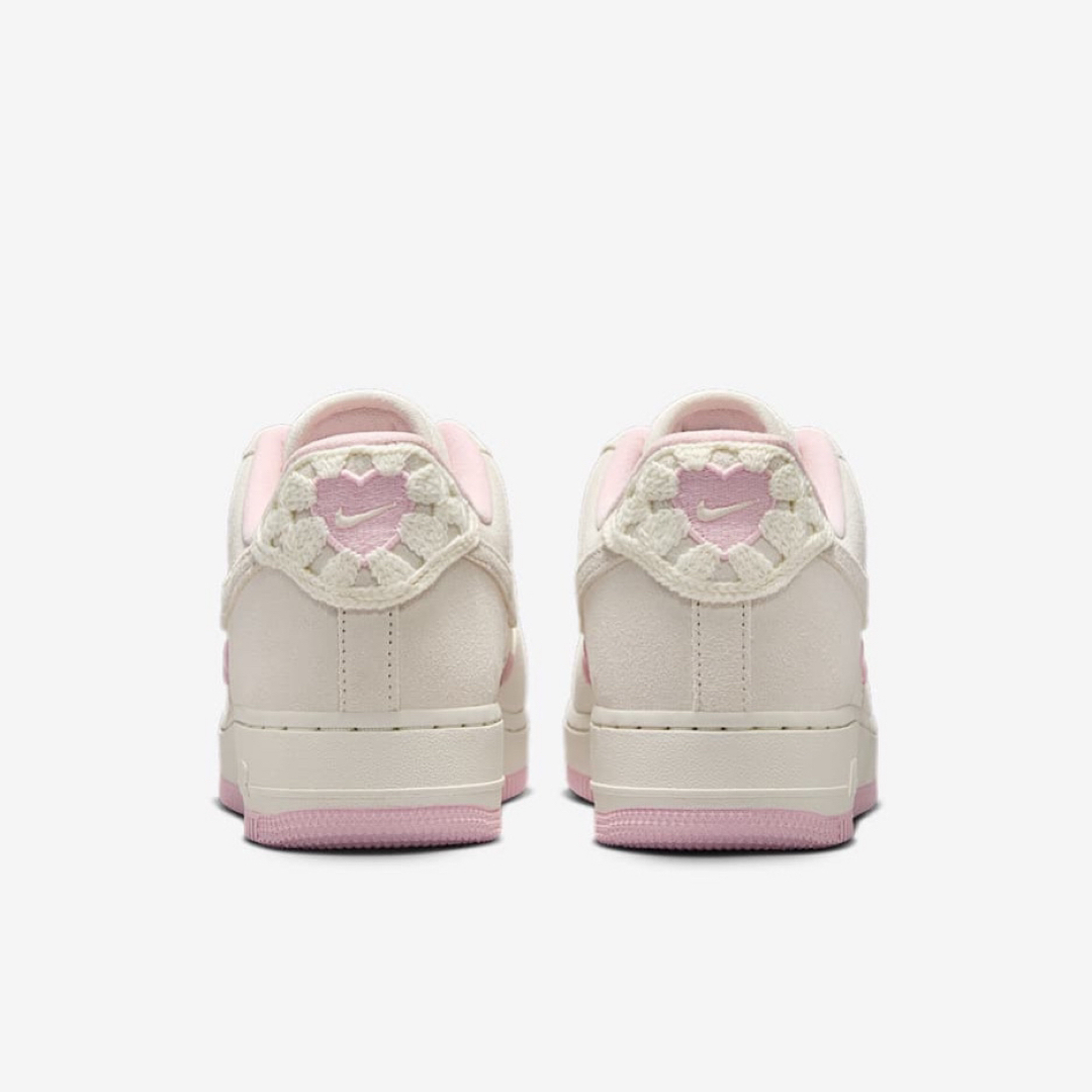 NIKE - 【新品24cm】NIKE W エアフォース1'07 セイル/ピンク NIKE - 【新品24cm】NIKE W エアフォース1'07 セイル/ピンク