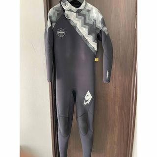 O'NEILL(サーフィン)のフリマアイテム一覧 O'NEILL(サーフィン)のフリマアイテム一覧