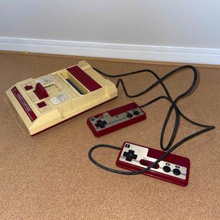 ファミリーコンピュータ - ファミコン本体 ジャンク品の通販 by ファミリーコンピュータ - ファミコン本体 ジャンク品の通販 by