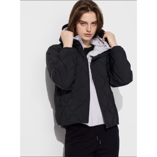 ユニクロ(UNIQLO)のユニクロ　パフテックパーカ 新品未使用　タグ付き　(ダウンジャケット)