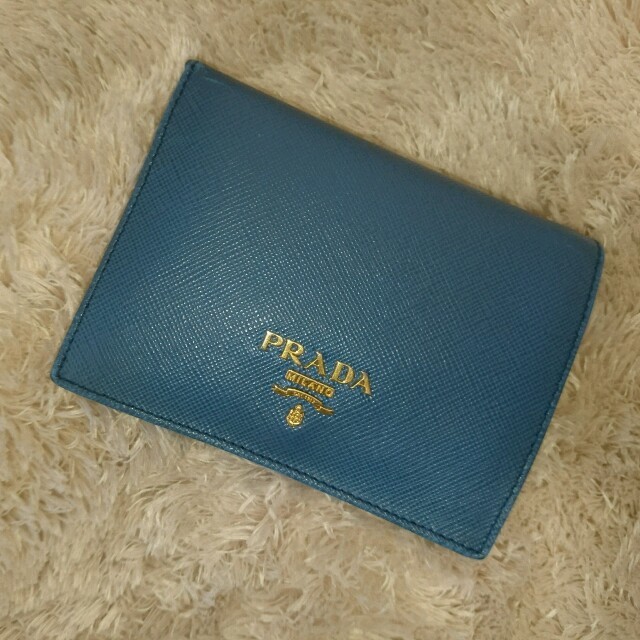 PRADA(プラダ)のPRADA折り畳み財布 中古 レディースのファッション小物(財布)の商品写真