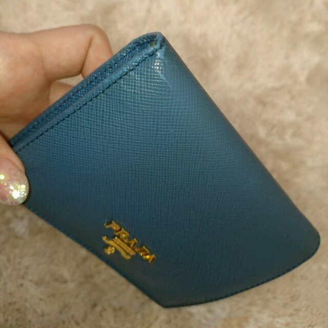 PRADA(プラダ)のPRADA折り畳み財布 中古 レディースのファッション小物(財布)の商品写真