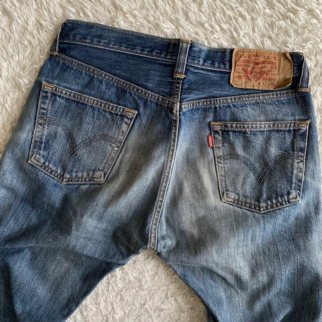 Levi's - リーバイス 501 キムタクモデル USED加工 鬼ヒゲ 縦 Levi's - リーバイス 501 キムタクモデル USED加工 鬼ヒゲ 縦