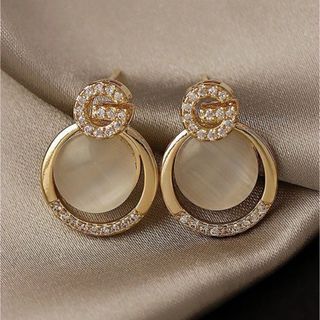 ゴールドアクセサリー＊イニシャルピアス(ピアス)