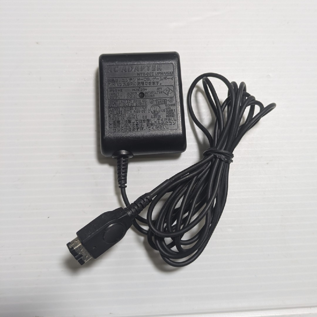 ゲームボーイアドバンス(ゲームボーイアドバンス)のゲームボーイアドバンスSP 初代DS ACアダプター 充電器 ニンテンドー純正品 エンタメ/ホビーのゲームソフト/ゲーム機本体(携帯用ゲーム機本体)の商品写真