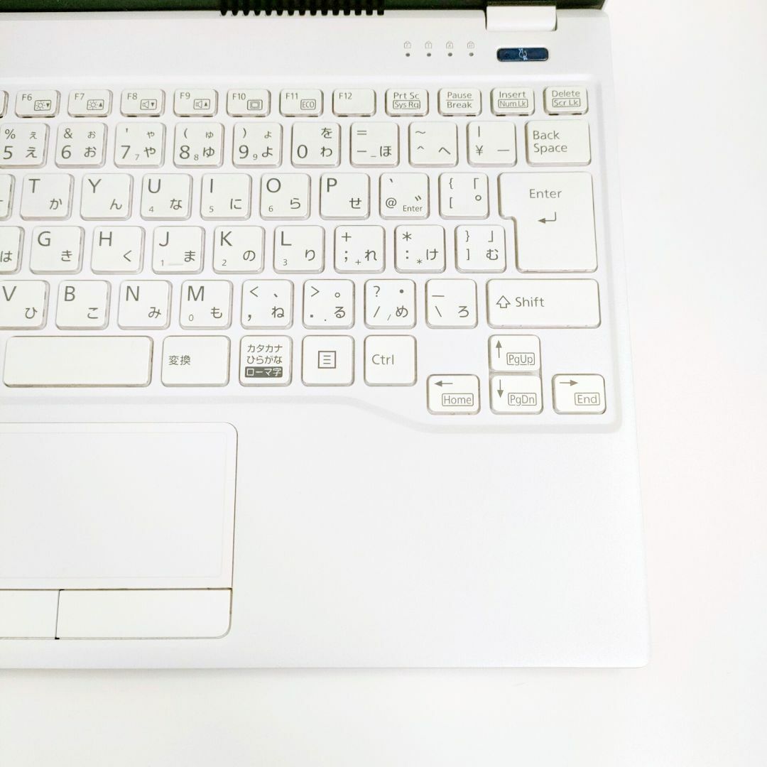 第8世代i3✨️小型軽量/すぐ使えるカメラ付きノートパソコン/オフィス/富士通 第8世代i3✨️小型軽量/すぐ使えるカメラ付きノートパソコン/オフィス/富士通
