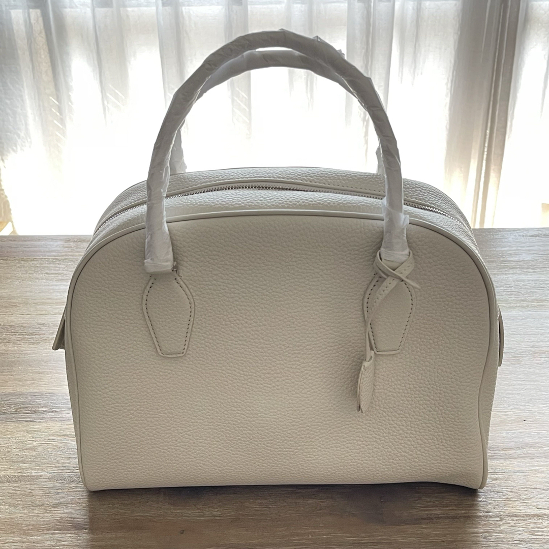 THE ROW - the row インディア12 バッグの通販 by hana♥'s shop THE ROW - the row インディア12 バッグの通販 by hana♥'s shop