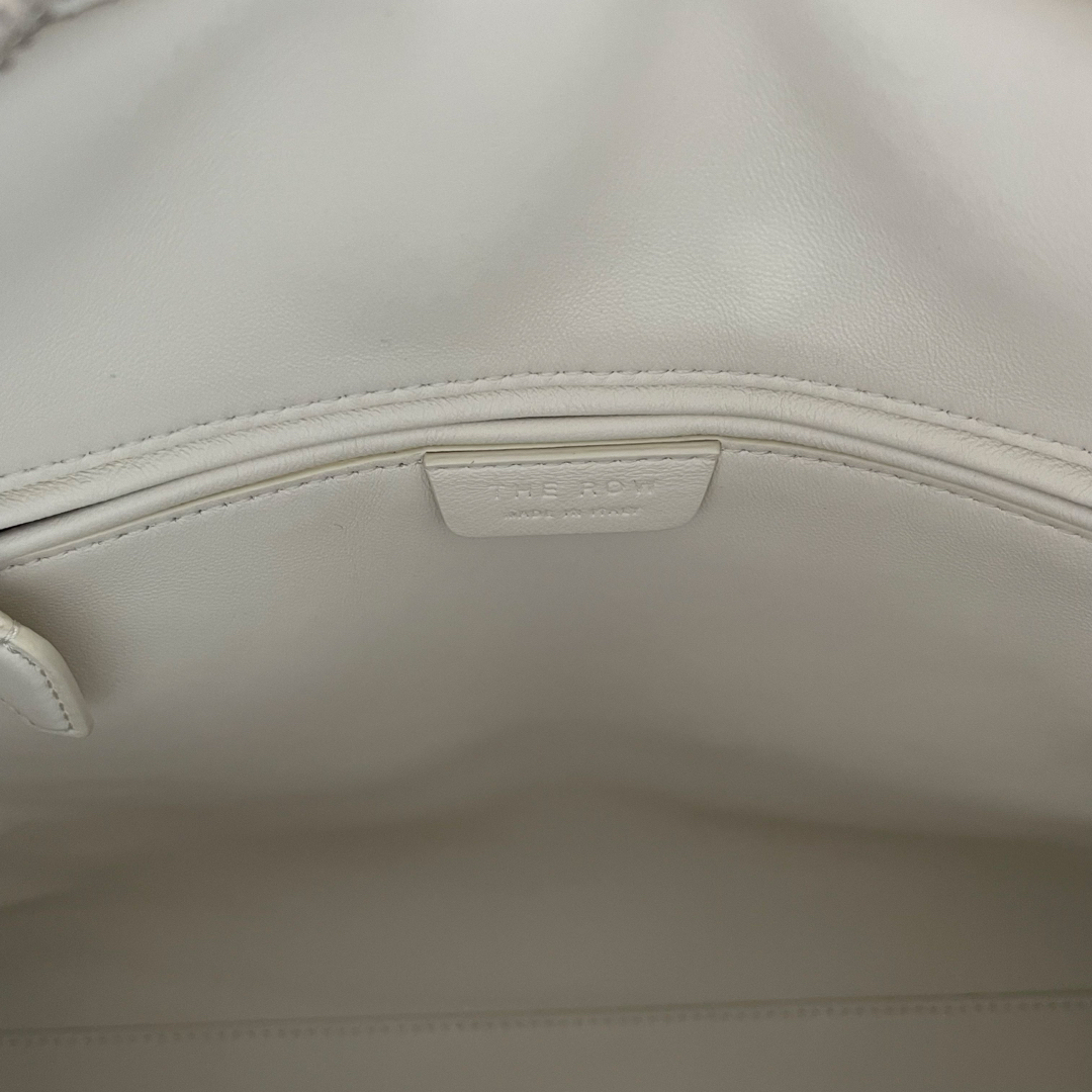THE ROW - the row インディア12 バッグの通販 by hana♥'s shop THE ROW - the row インディア12 バッグの通販 by hana♥'s shop
