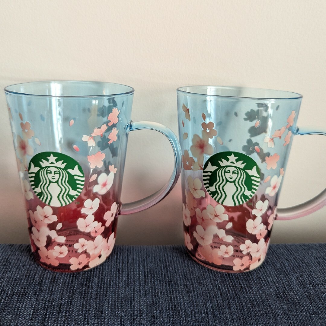 Starbucks - 即完売品!スタバ✩2025 桜マグカップ✩2個ペア Starbucks - 即完売品!スタバ✩2025 桜マグカップ✩2個ペア