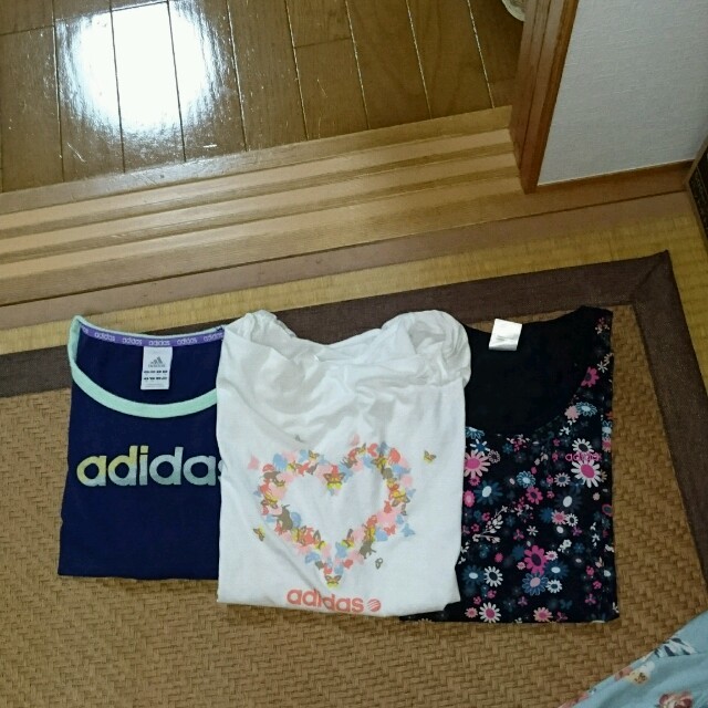 adidas(アディダス)のアディダスTシャツ3枚セット レディースのトップス(Tシャツ(半袖/袖なし))の商品写真