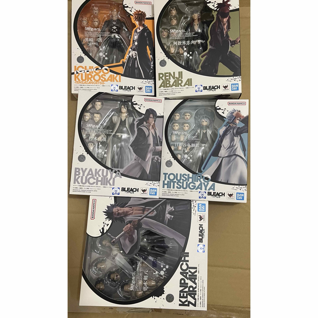 新品 SHフィギュアーツ 黒崎一護&阿散井恋次&朽木白 新品 SHフィギュアーツ 黒崎一護&阿散井恋次&朽木白