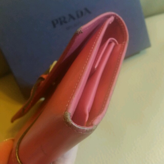 PRADA(プラダ)のPRADA★財布 レディースのファッション小物(財布)の商品写真