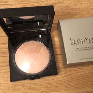 ローラメルシエ(laura mercier)の新品同様！マットラディアンスベイクドパウダー ハイライト01(フェイスカラー)