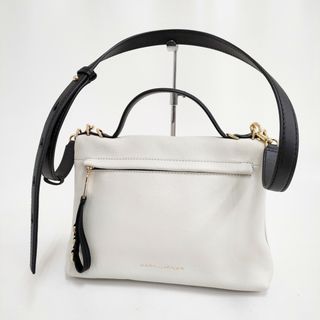 MARC JACOBS(ショルダーバッグ ・ ホワイト/白色系)のフリマ MARC JACOBS(ショルダーバッグ ・ ホワイト/白色系)のフリマ
