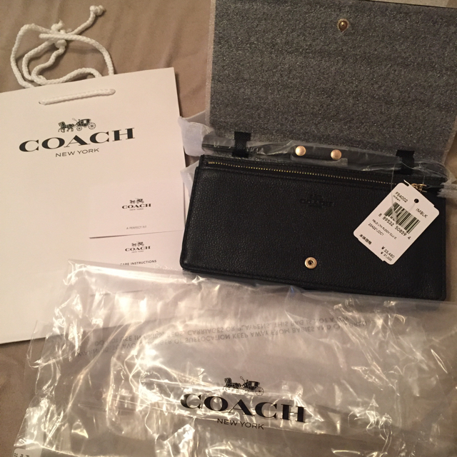 COACH(コーチ)の★新品・未使用★COACH  ショルダー ウォレット 黒 レディースのバッグ(ショルダーバッグ)の商品写真