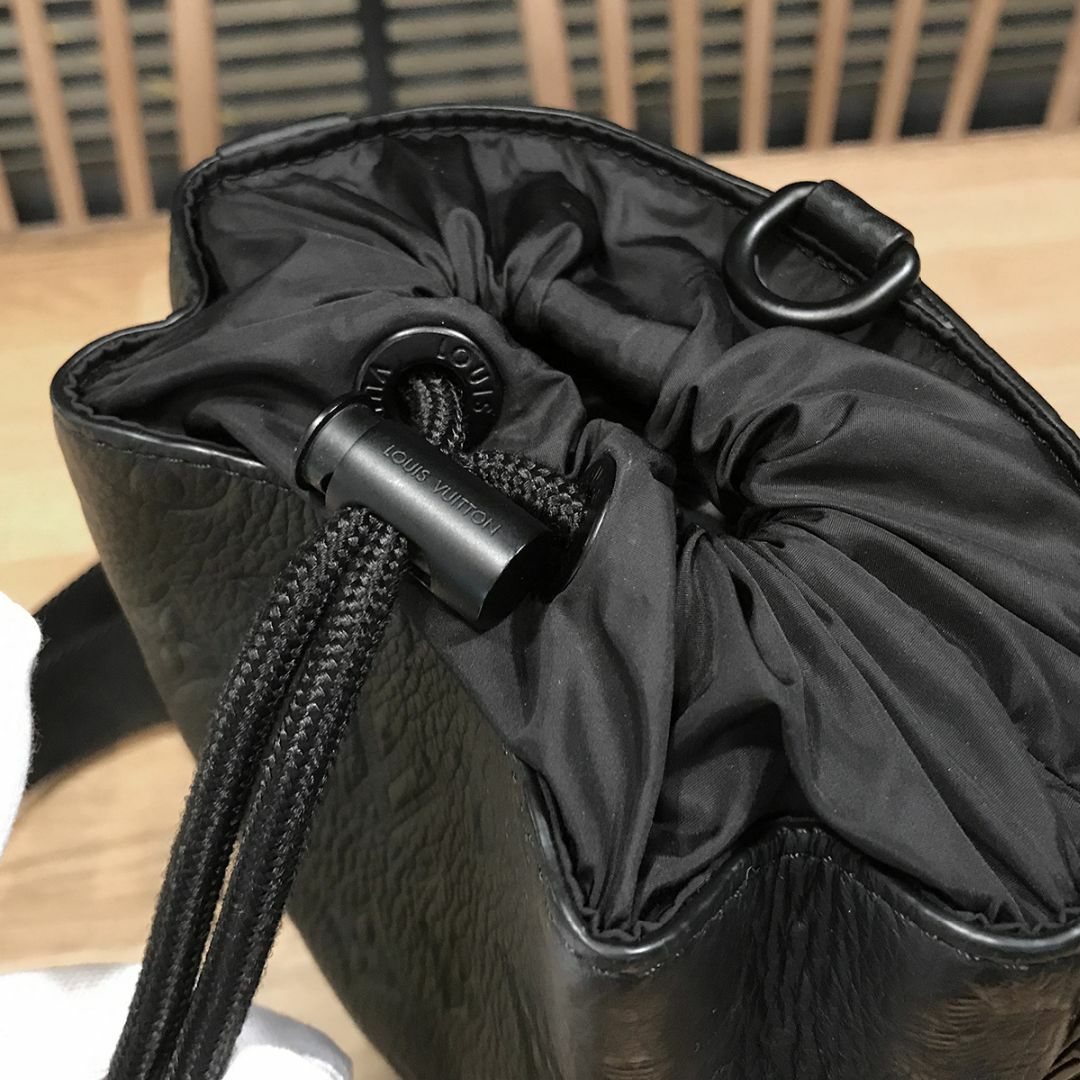 LOUIS VUITTON - 新品同様 ルイヴィトン 現行 モノグラム LOUIS VUITTON - 新品同様 ルイヴィトン 現行 モノグラム