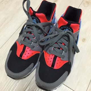 ナイキ(NIKE)の☆NIKE Airhuarache  スニーカー25cm☆(スニーカー)