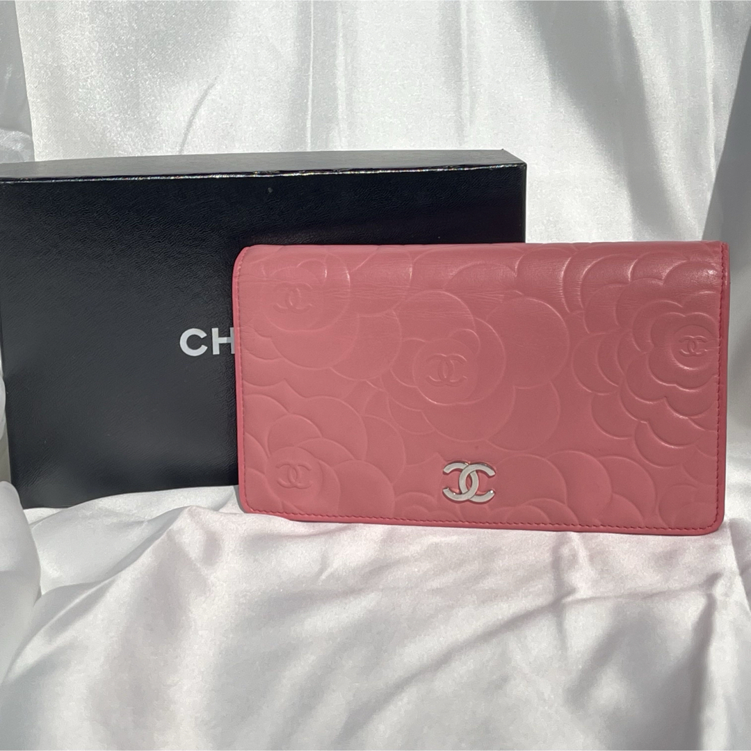 CHANEL - 【極美品】 シャネル カメリア 長財布 ピンク レザー CHANEL - 【極美品】 シャネル カメリア 長財布 ピンク レザー