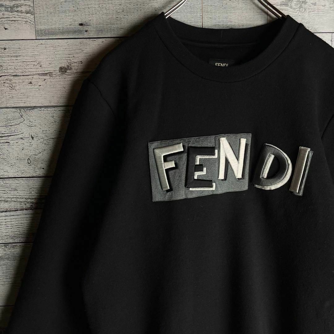 FENDI - 【希少デザイン】FENDI☆ ビッグ刺繍ロゴ入り ウール FENDI - 【希少デザイン】FENDI☆ ビッグ刺繍ロゴ入り ウール