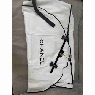 CHANEL - CHANEL ハンガー 3本セットの通販 by .|シャネルなら CHANEL - CHANEL ハンガー 3本セットの通販 by .|シャネルなら