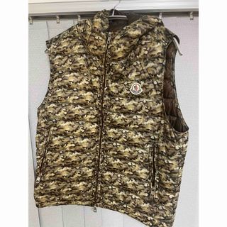 MONCLER(ダウンジャケット)のフリマアイテム一覧 MONCLER(ダウンジャケット)のフリマアイテム一覧