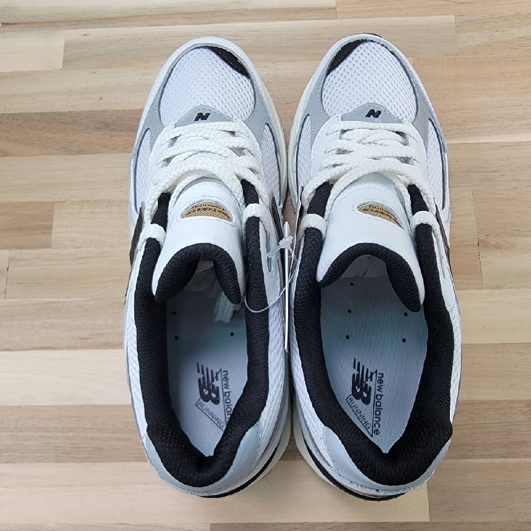 New Balance - ニューバランス M2002RPN ホワイト/ゴールド 25cm New Balance - ニューバランス M2002RPN ホワイト/ゴールド 25cm