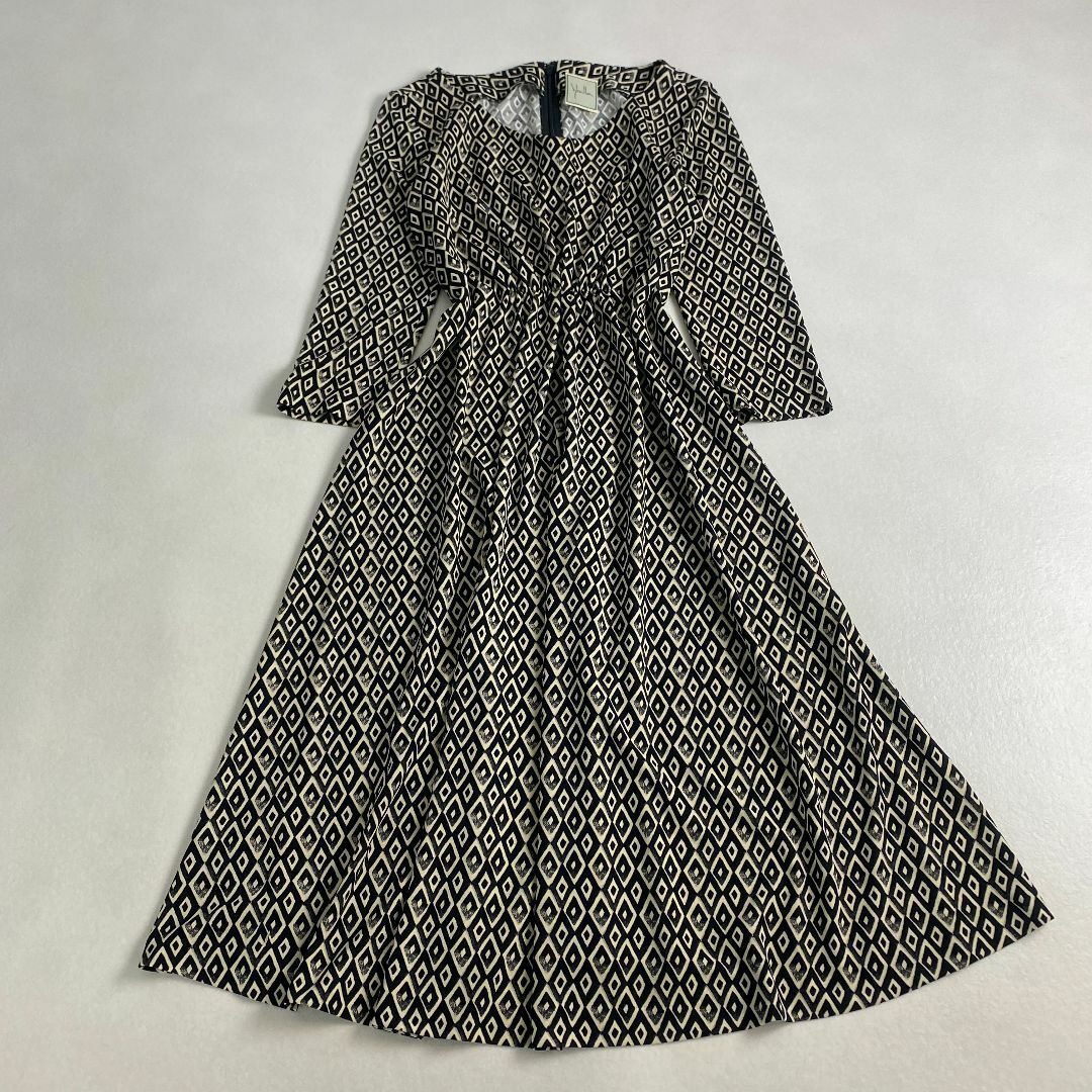 Sybilla - 美品　シビラ　ワンピース　七分/長袖　現行‼ ジャージ ワンピース 総柄