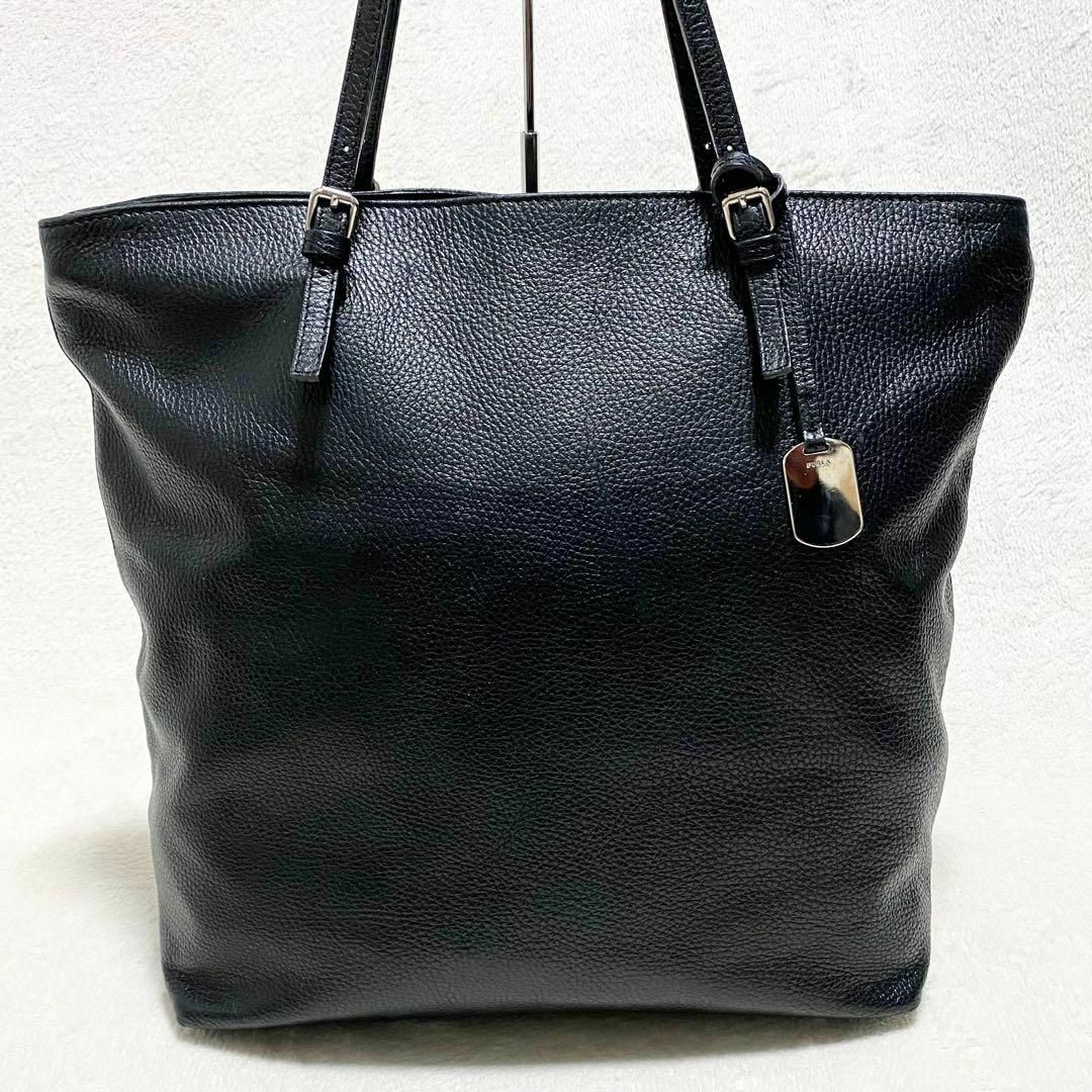 FURLA(フルラ)の美品 フルラ トートバッグ レディース レザー ブラック 本革 ロゴプレート レディースのバッグ(トートバッグ)の商品写真