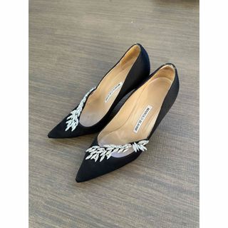 MANOLO BLAHNIK(ブラック/黒色系)のフリマアイテム一覧 MANOLO BLAHNIK(ブラック/黒色系)のフリマアイテム一覧